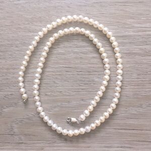Classic single strand pearl necklace